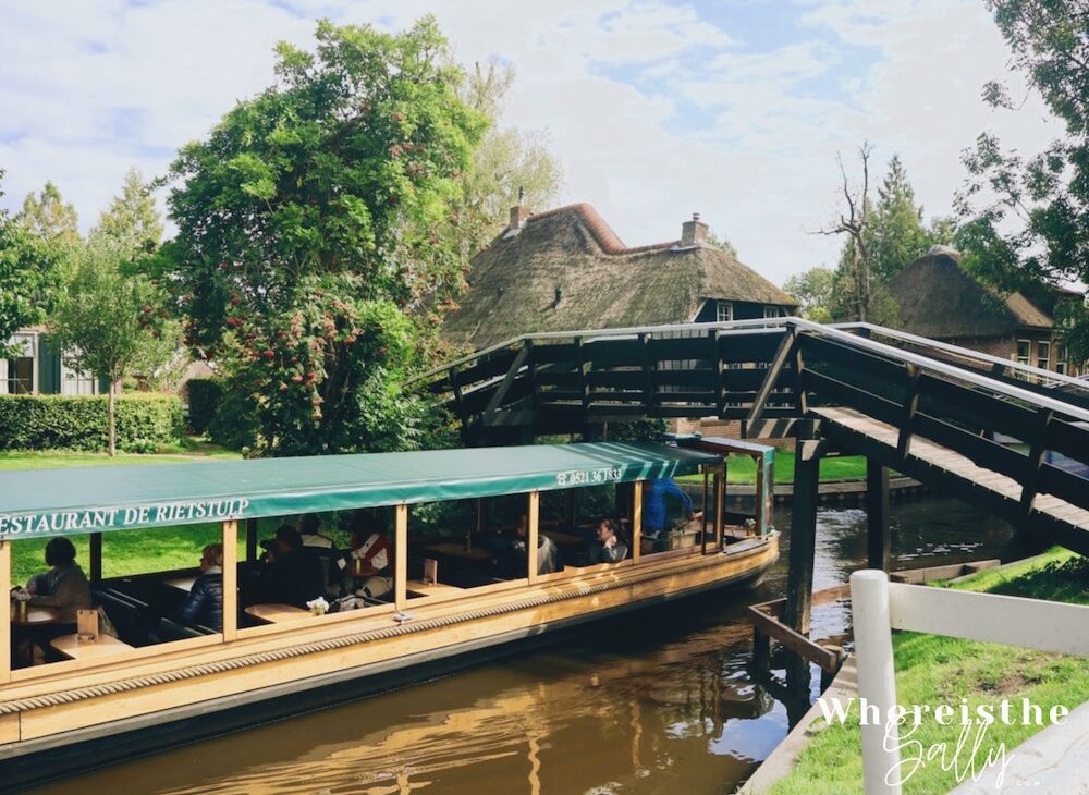 giethoorn-boat