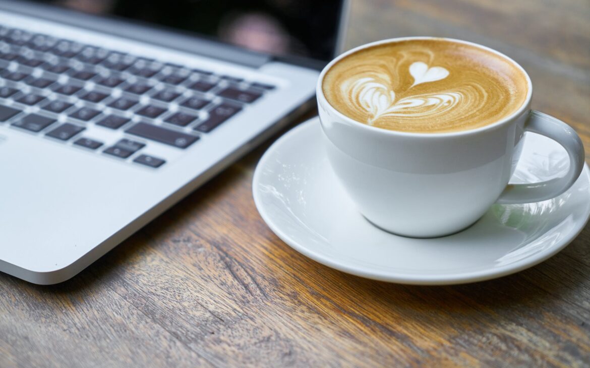 coffee-macbook