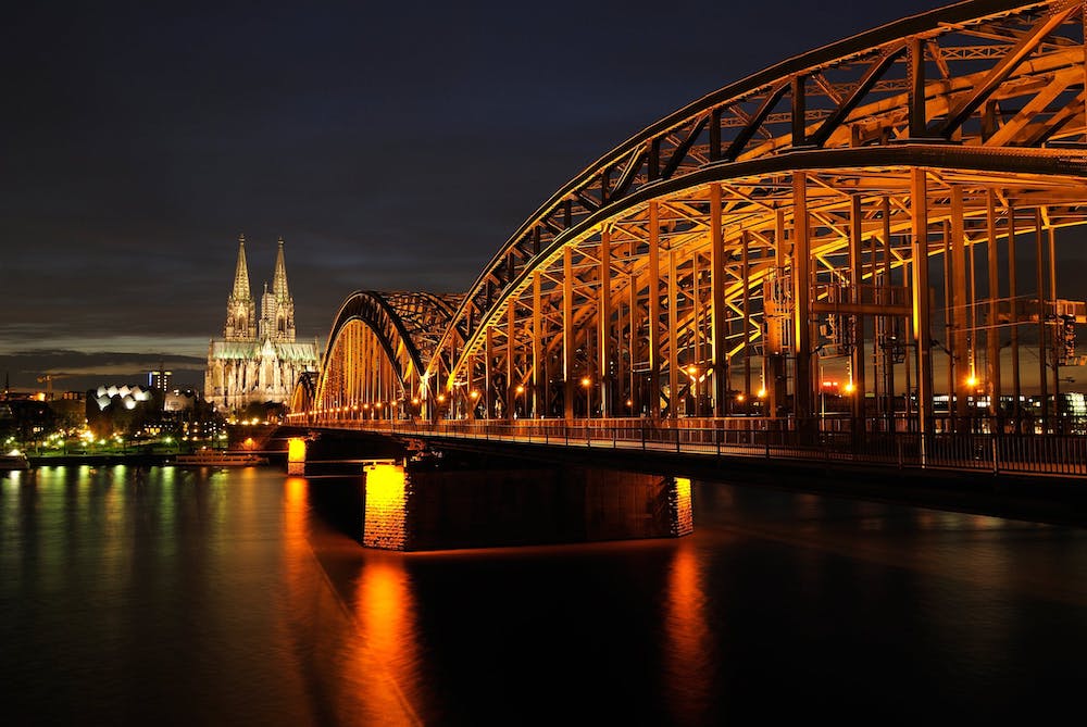 cologne-dom-night