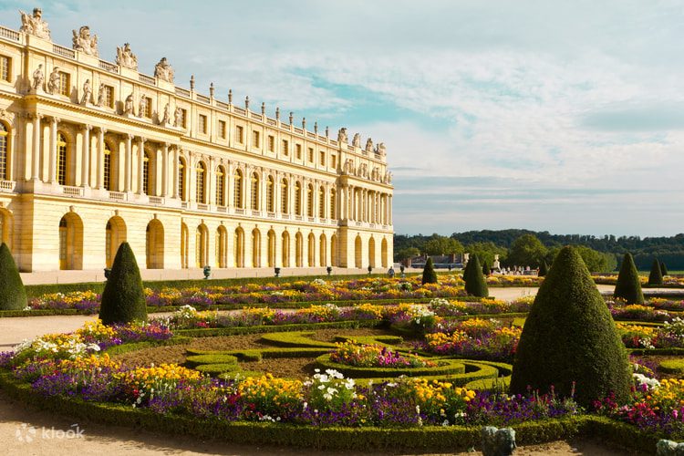 Versailles-Palace