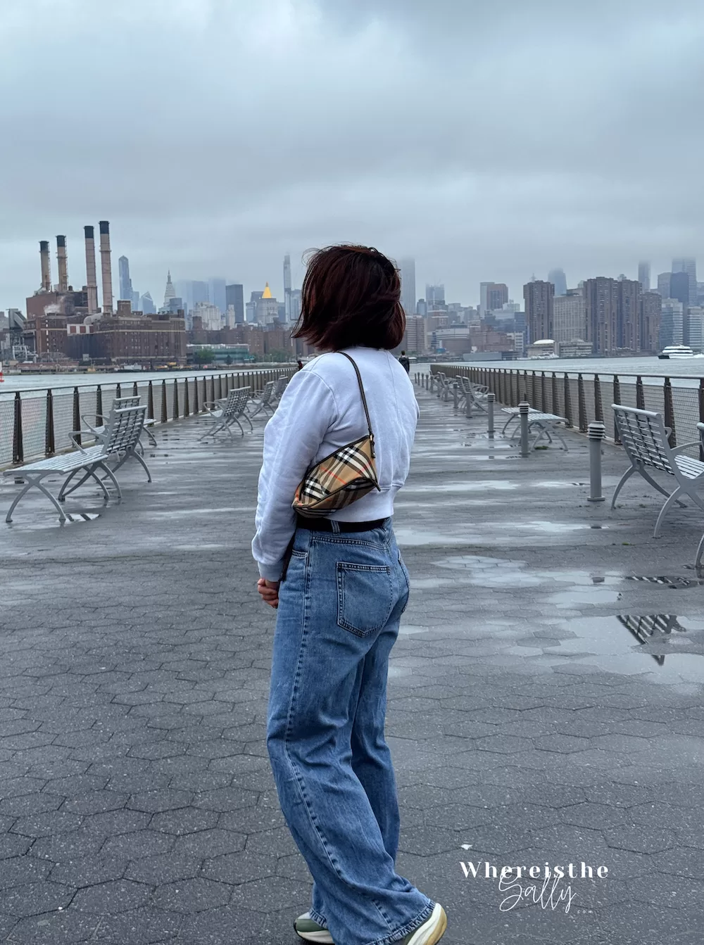 Burberry小法棍腋下包 實際背搭配照